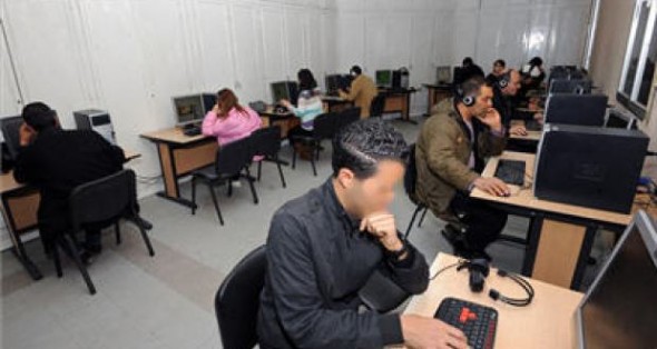 الداخلية تطلق حملة واسعة لمراقبة نوادي الأنترنت