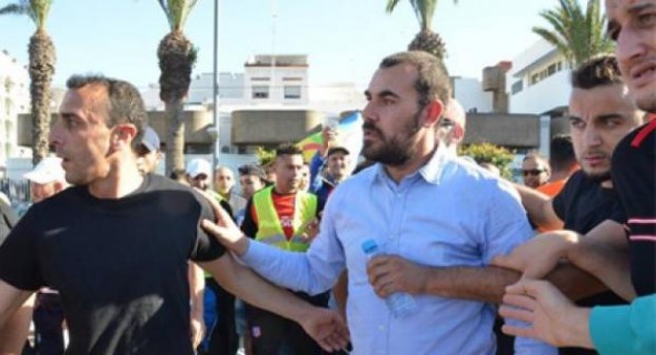 إعادة الزفزافي الى الحسيمة على متن مروحية وسط تطويق أمني كثيف