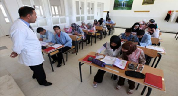 للراغبين في ولوج مهن التعليم.. وزارة التربية الوطنية تعلن عن تنظيم مباريات توظيف الأساتذة بموجب عقود