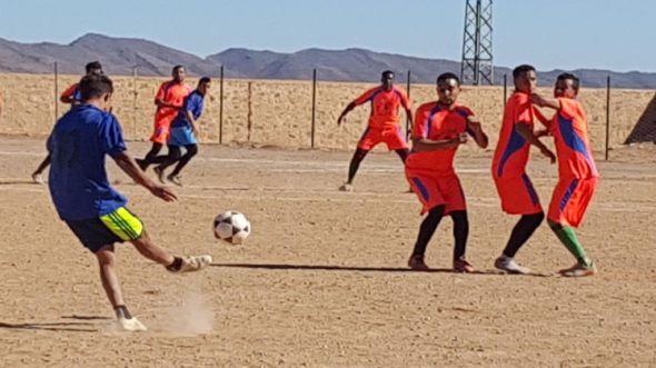 تازارين: فريق الخطارات يواجه فريق النجم في نهائي كأس العرش في كرة القدم