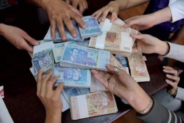 اعتقال مدير وكالة بنكية اختلس 700 مليون من أموال الزبناء وحولها في حسابه الشخصي بطريقة ذكية