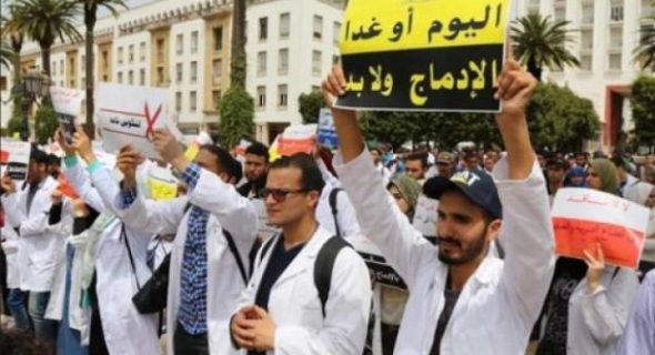 التنسيقية الوطنية للأساتذة المتعاقدين تنزل برنامجها “النضالي والتصعيدي” ضد الحكومة والوزارة.