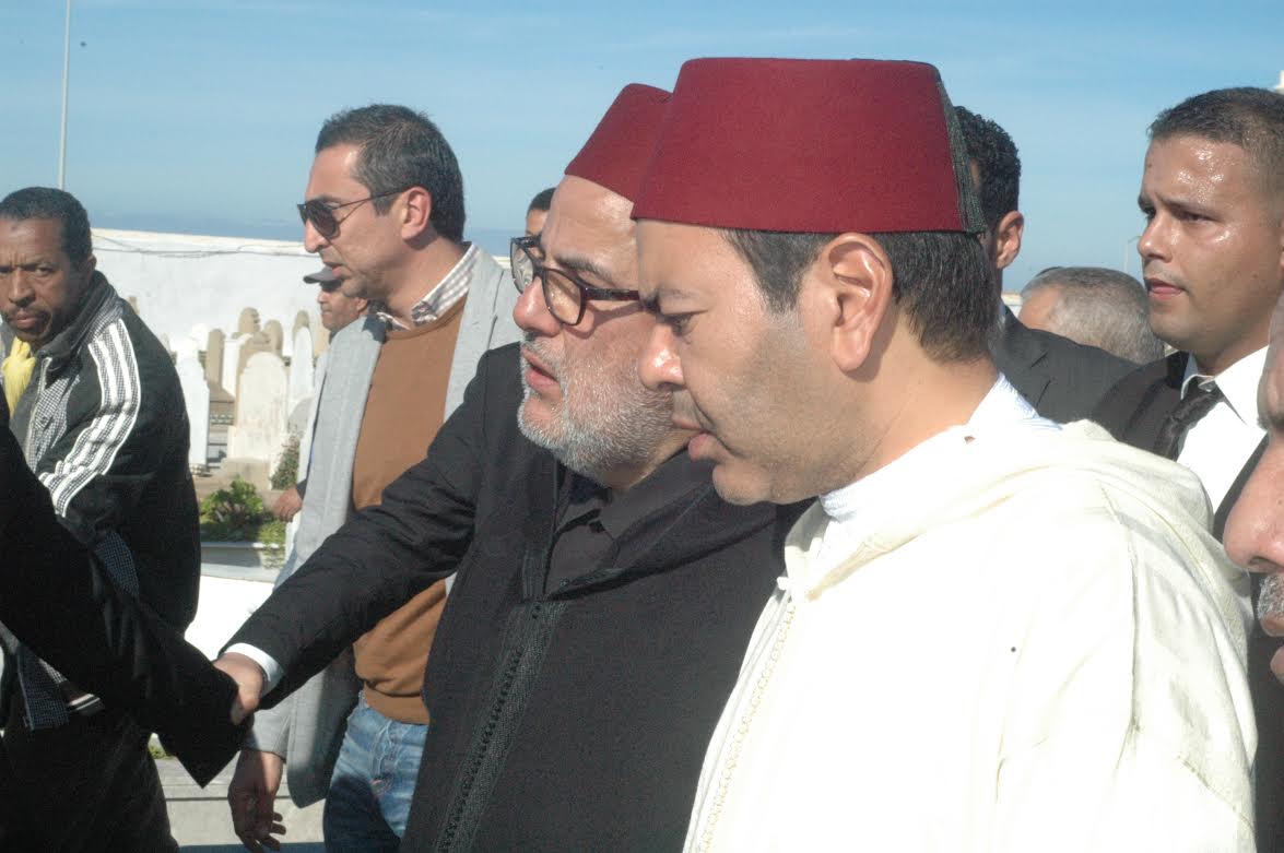 مولاي رشيد يترأس مراسيم تشييع جثمان الراحل بها مرفوقا بشخصيات بارزة