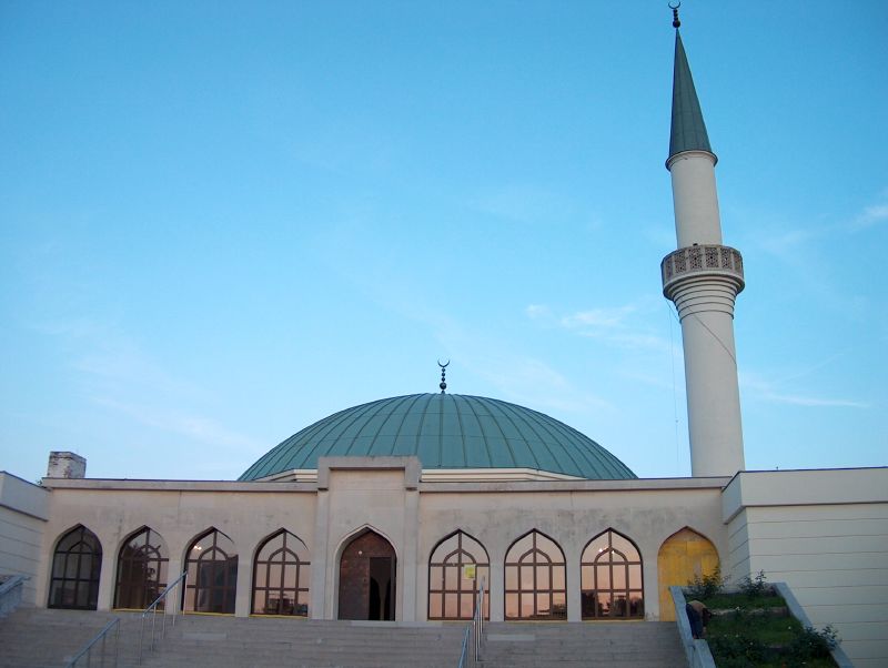 سنتان سجنا لطالب دنماركي أساء للرسول صلى الله عليه وسلم بالنمسا
