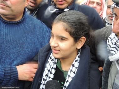 الطفلة ملاك حرة.. الافراج عن اصغر اسيرة فلسطينية