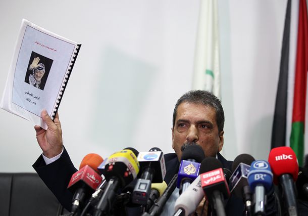 الطيراوي: تعرفنا على القاتل الذي دس السم لـ”عرفات”