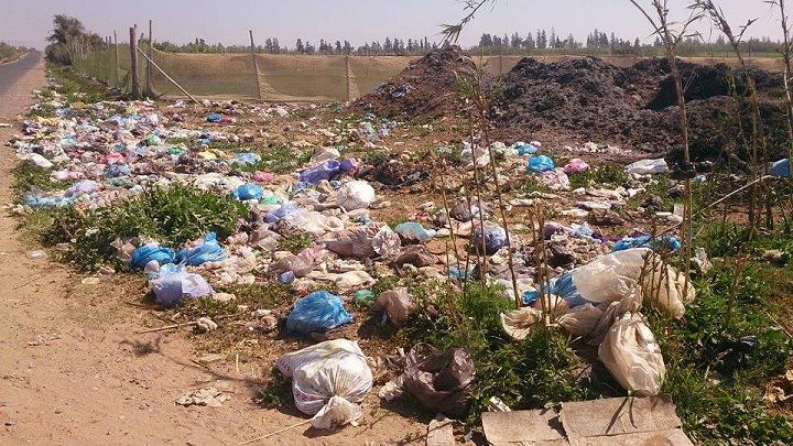 اشتوكة : مطرح عشوائي خطير يلوث البيئة بالجماعة القروية انشادن