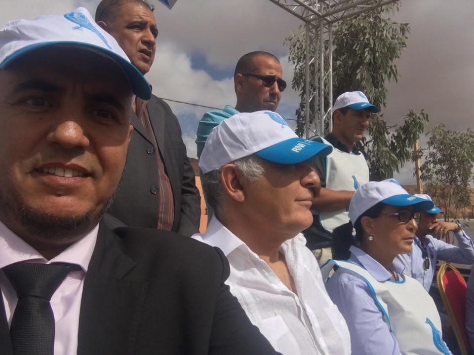 تنغير :فريق وزير الخارجية صلاح الدين مزوار وآخرون محاصرون بامسمرير لساعات بسبب ارتفاع منسوب وادي دادس