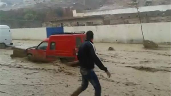 فيضانات مولاي ادريس زرهون تودي بحياة طفل صغير