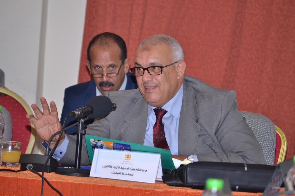مدير الأكاديمية الجهوية للتربية والتكوين لجهة درعة تافيلالت يعرض واقع وآفاق قطاع التربية الوطنية بمجلس الجهة