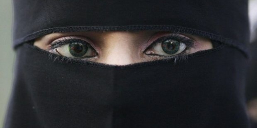 وزارة الداخلية تمنع خياطة وتسويق لباس البرقع بالمغرب
