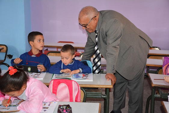 مدير الأكاديمية الجهوية للتربية والتكوين بجهة درعة تافيلالت في زيارة ميدانية للمؤسسات التعليمية بدوائر إقليم ميدلت