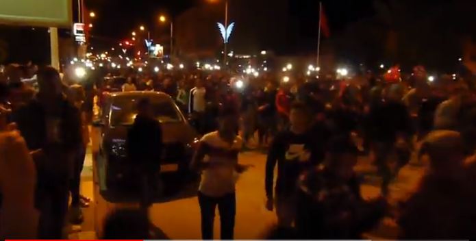 الرشيدية …لحظة انتصار الفريق الوطني المغربي + فيديو