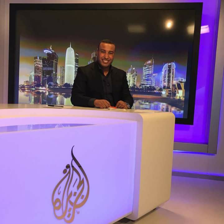 مصطفى خداد ابن مدينة بومالن دادس و دوار آيت بوامان يتفوق في التخرج الإعلامي من قناة الجزيرة القطرية