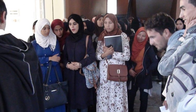 مراكش .. مبادرة توزيع كتب بالمجان بكلية اللغة العربية.
