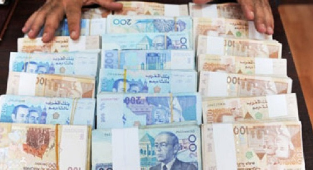 مدير بنك يختلس 5 ملايير من حسابات زبنائه ويغادر إلى كندا