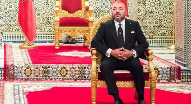 الملك يعين 22 سفيرا جديدا ضمنهم سياسيون معروفون، و يوشح 6 سفراء أجانب انتهت مهماتهم بالمملكة