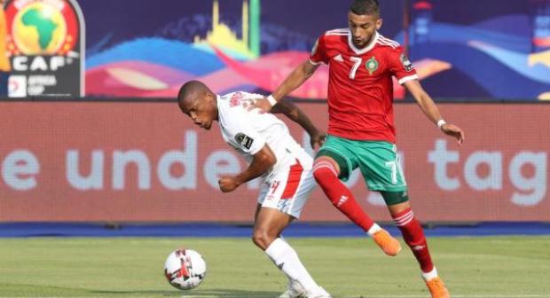 المنتخب الوطني يدشن مشاركته في كأس أفريقيا بمصر بانتصار من خطأ في آخر لحظات مباراة للنسيان.