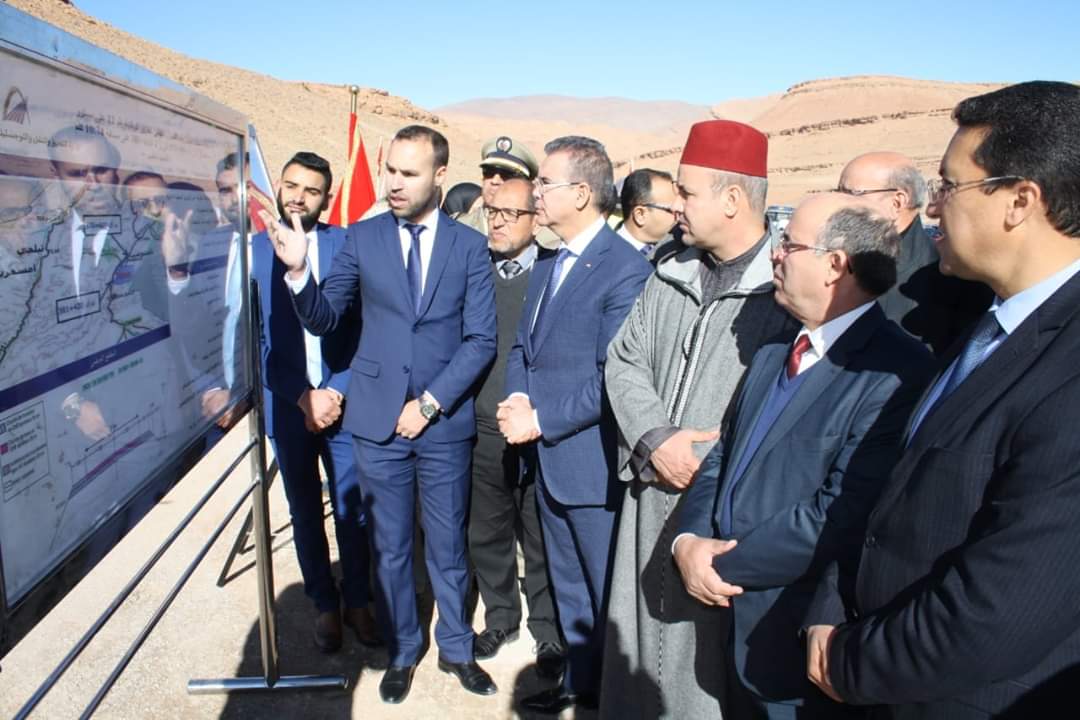 انطلاق أشغال مشروعين طرقيين باقليم تنغير بكلفة 96 مليون درهم+صور