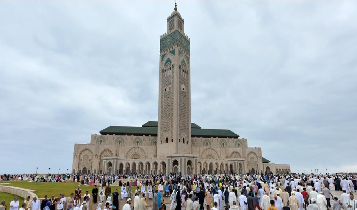 عاجل.. إغلاق المساجد بجميع أنحاء المغرب تفاديا لإصابة المصلين ب”كورونا” والمجلس العلمي الأعلى يصدر بلاغا في الموضوع!