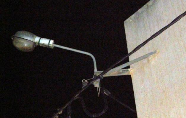 تنغير : سكان حي ايت برى يعيشون في ظلام دامس والجهات المسؤولة في سبات عميق