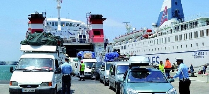 يهم الجالية.. هذه شروط الولوج إلى المغرب