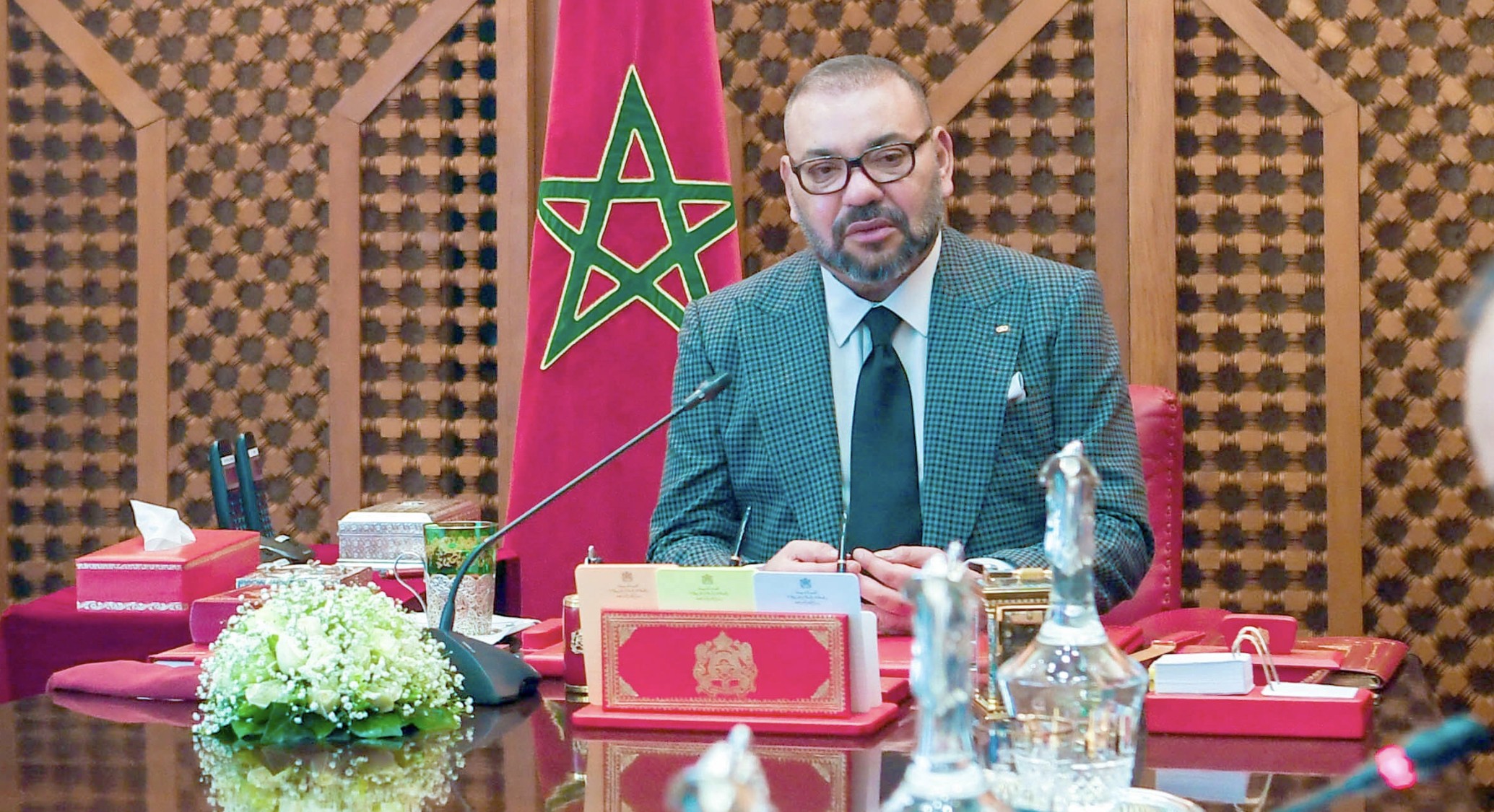 الملك محمد السادس يأمر بفتح تحقيق بخصوص التواطؤات المحتملة لشركات المحروقات وتجمع النفطيين بالمغرب