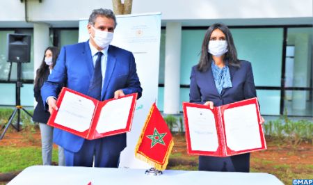 أخنوش وفتاح العلوي يوقعان اتفاقيتين تتعلقان بالبرنامج الوطني لإحداث التعاونيات الفلاحية