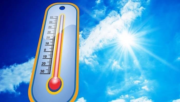 أجواء حارة مع غائمة في مناطق المغرب