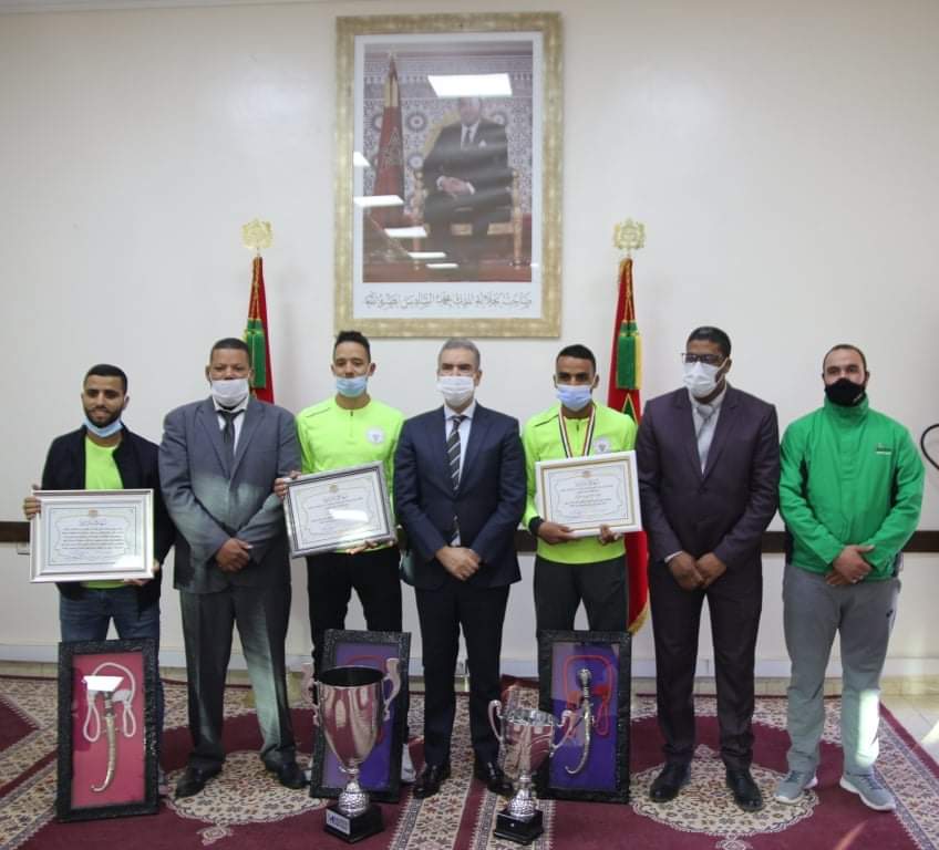 عامل إقليم تنغير يستقبل البطلين عبد الكريم مفتاح و منير الوالي بعد تتويجهما في مراطون قصر هلال بتونس