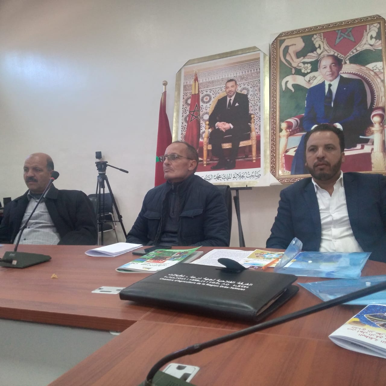الغرفة الفلاحية بدرعة تافيلالت تنظم يوما تكوينيا لمزارعي الزعفران بإكنيون إقليم تنغير + فيديو