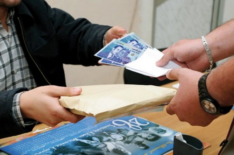 الرقم الأخضر للتبليغ عن الرشوة يطيح بعون سلطة بتنغير
