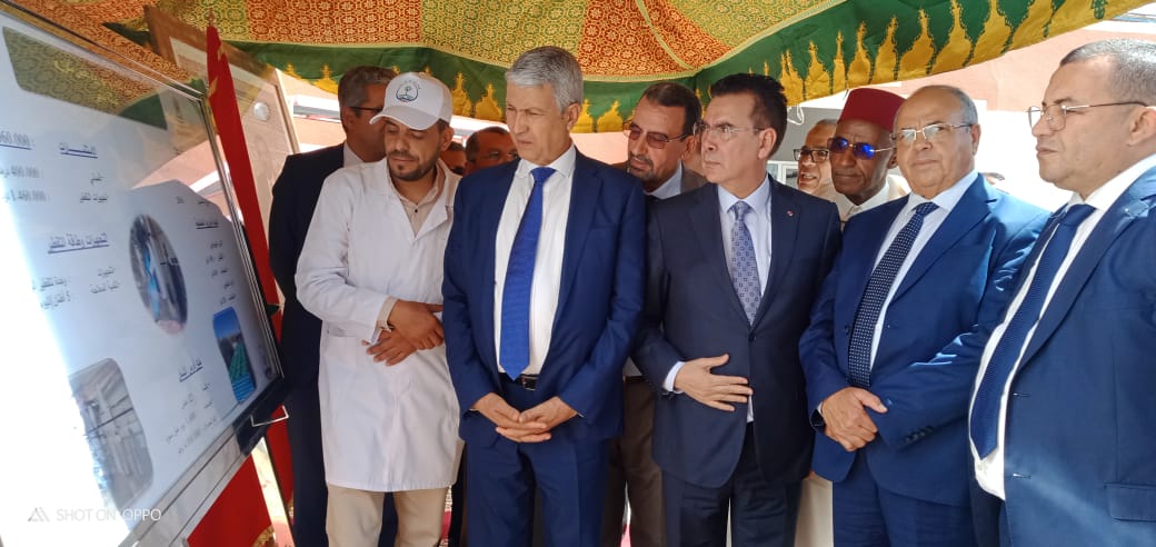 صديقي يقوم بزيارة ميدانية لمشاريع مرتبطة بسلسلة الورد العطري
