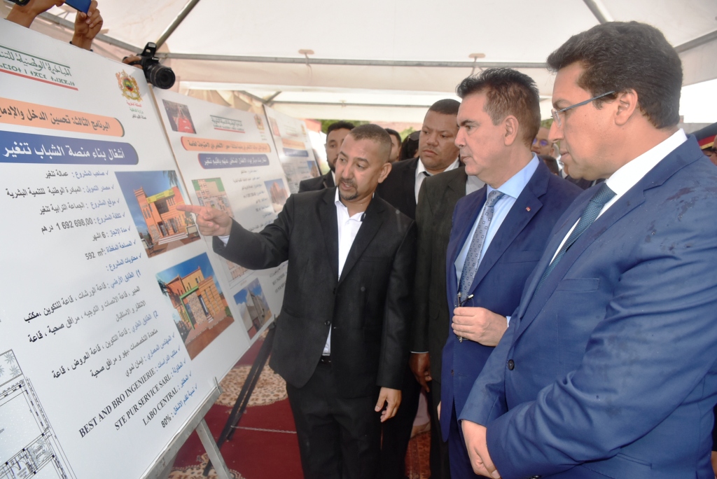 عامل اقليم تنغير يترأس احتفالية بالذكرى الـ18 للمبادرة الوطنية للتنمية البشرية