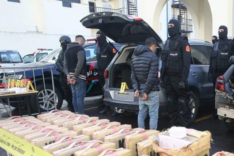الديستي والفرقة الجهوية للشرطة القضائية يطيحان بعنصرين خطيرين ضمن شبكة الاتجار الدولي في المخدرات