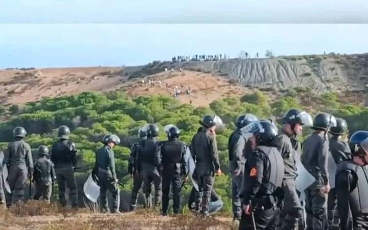 المغرب يوقف 4455 مرشحا للهجرة السرية الجماعية بمدينة الفنيدق ضمنهم أجانب وجزائريين