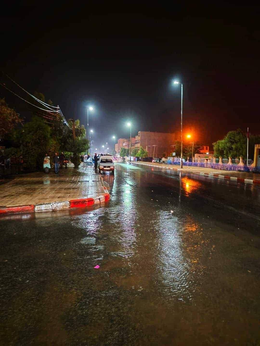 بدءا من اليوم وإلى غاية الاثنين.. تحذير من زخات رعدية مصحوبة برياح بعدد من المناطق