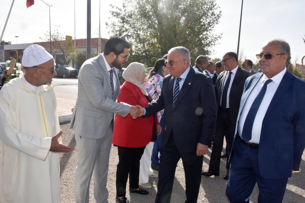 شاهد…افتتاح المقر الجديد لمجلس جهة درعة تافيلالت تزامنا مع دورة اكتوبر العادية لسنة 2024
