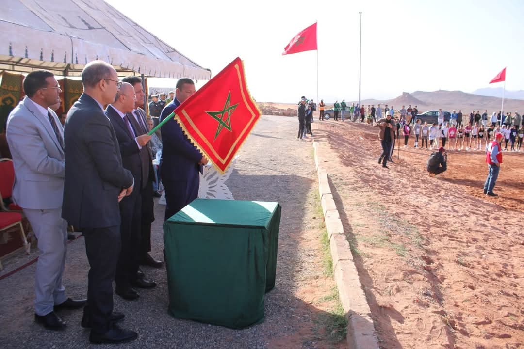 تنظيم البطولة الجهوية المدرسية للعدو الريفي بتنغير تخليدا لذكرى المسيرة الخضراء وعيد الاستقلال