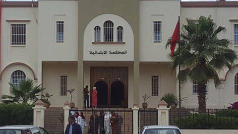 متابعة “مول الطاكسي” منتحل صفة صحافي بالفقيه بن صالح في حالة اعتقال وإيداعه السجن المحلي لبني ملال